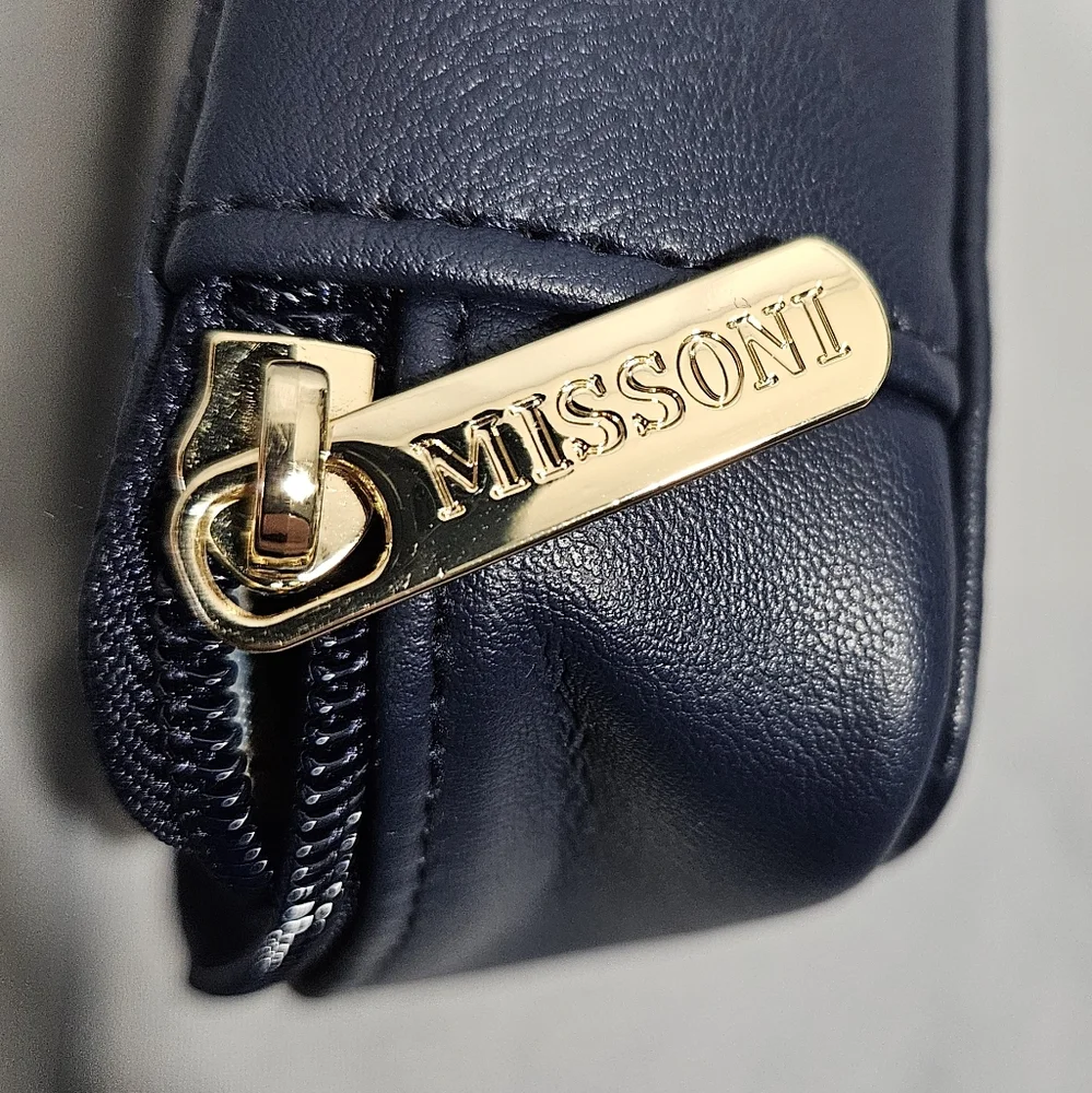 Missoni Exclusively for Delta Designer Logo Travel Makeup Toiletry Blue Zip Bag